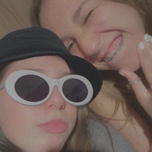 Meet your Posher, Lexi